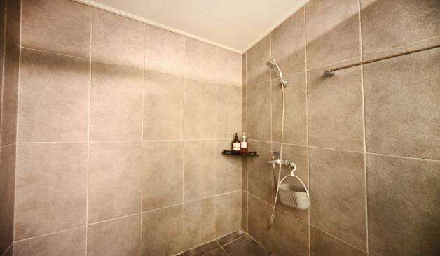 관악 사당 씨엘스파 샤워실 내부