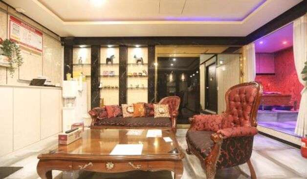 일산 주엽 퀸즈타이 대기룸 실사진