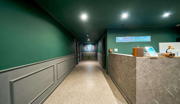 청주 봉명동 어반스웨디시 카운터3