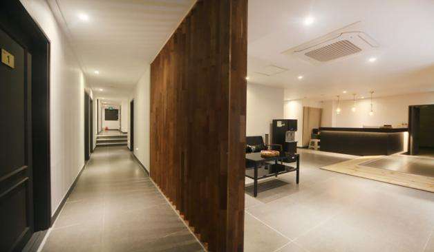 수원 인계동 하이앤드테라피 복도