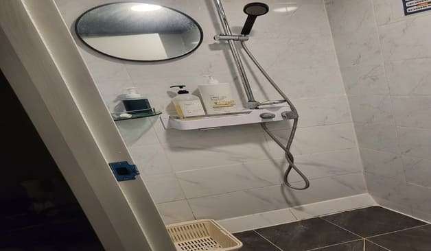 창원 상남동 엘테라피 샤워실