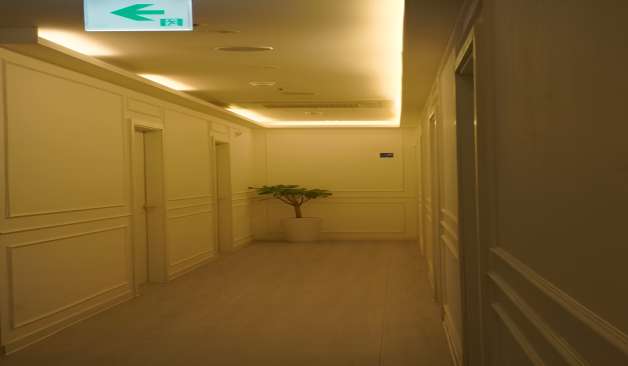 천안 신불당 아우라스웨디시 복도2