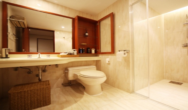 성남로얄테라피 샤워실