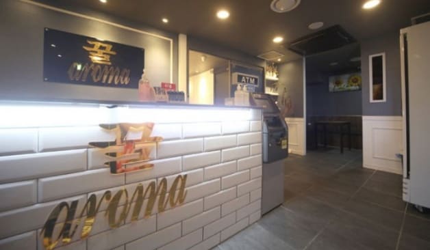 부천 꿀아로마 카운터 측면