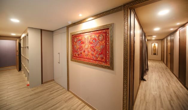 구미 핑크테라피 복도 측면