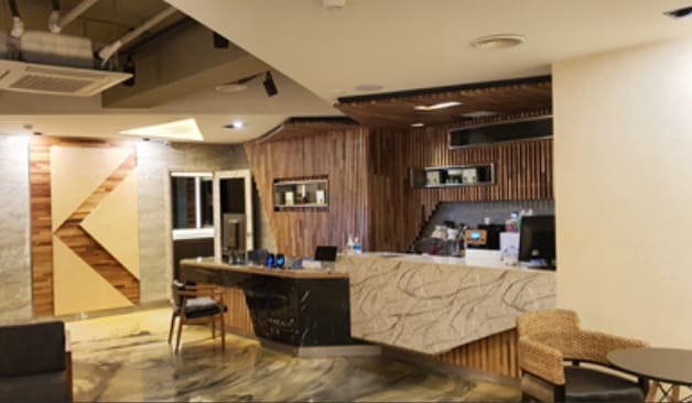 부산 미남역 포카리스웨디시