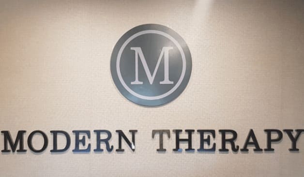 수원 모던테라피 로고