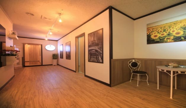 남양주 골드스웨디시 입구 복도