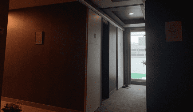 청주 더샵테라피 복도