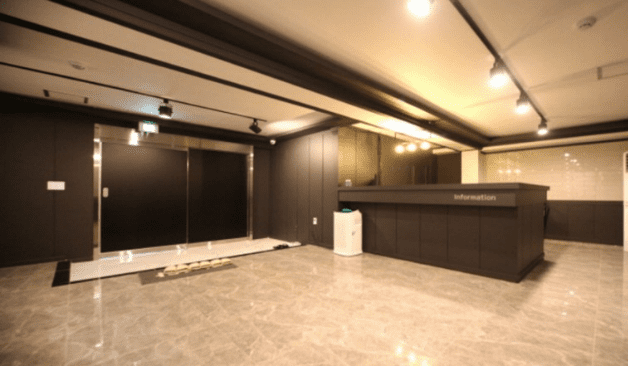 수원 럭셔리 입구