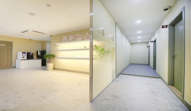 오산 더샵스웨디시 복도