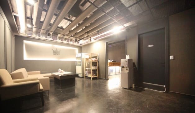 일산 장항동 정발산역 킹스파