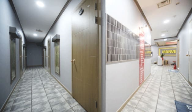 화성 마블 복도 측면