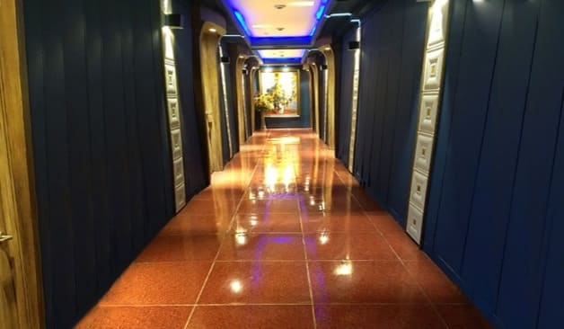 수원 메이플스웨디시 복도