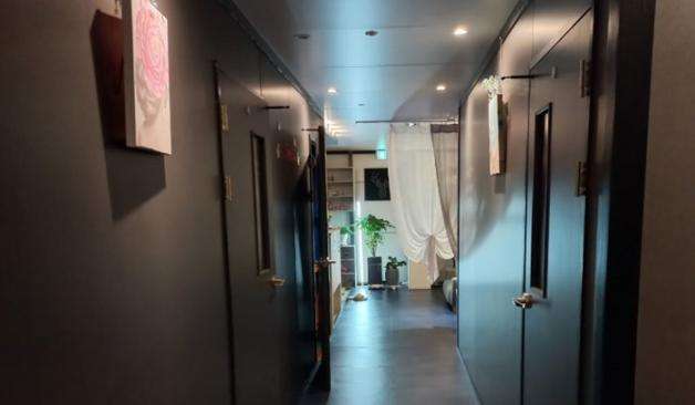 천안 불당동 필테라피 복도